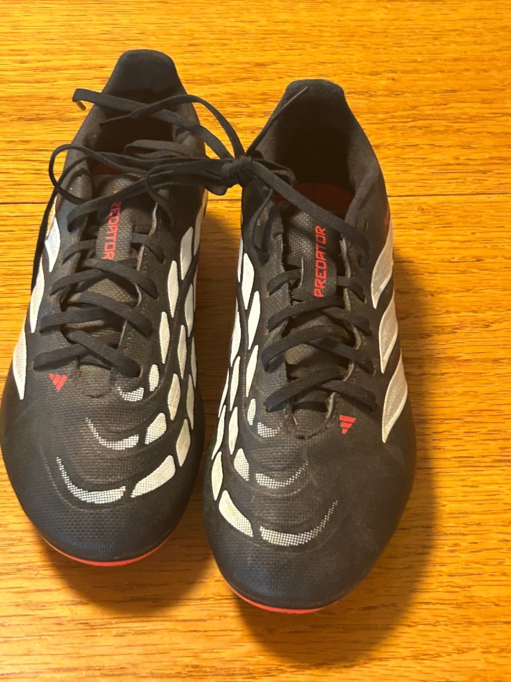 Men’s Adidas Predator soccer cleats sz Men’s 7.5 great condition